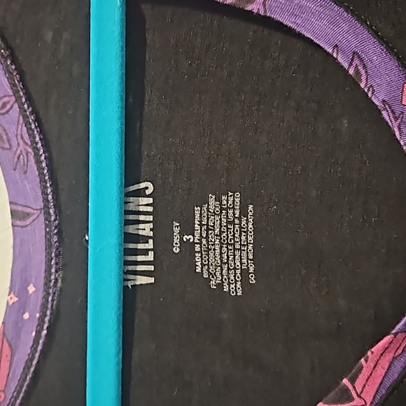 Torrid Disney villains tunic shirt size 3x - Picture 4 of 6